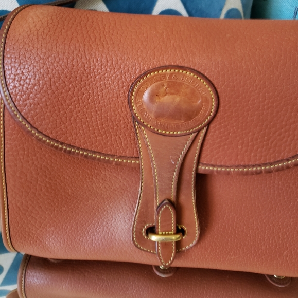GUC VINTAGE DOONEY BOURKE CROSSBODY - Picture 2 of 12